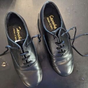Sansha boys character shoes size 2.5 (size I)